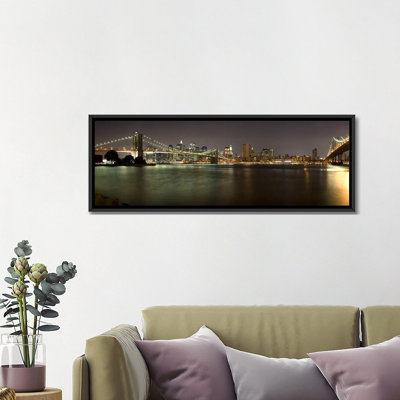 Reproduction de photo sur toile panoramique, Brooklyn Bridge et Manhattan Bridge Across East River at Night, New York