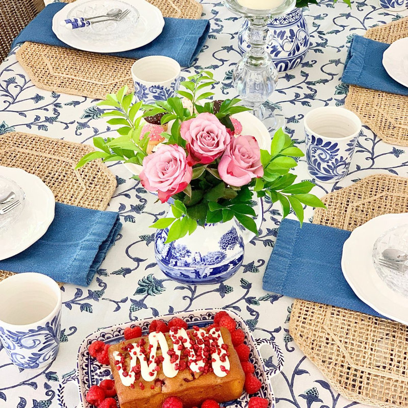 Green Ivy Square Tablecloth, 60" Square