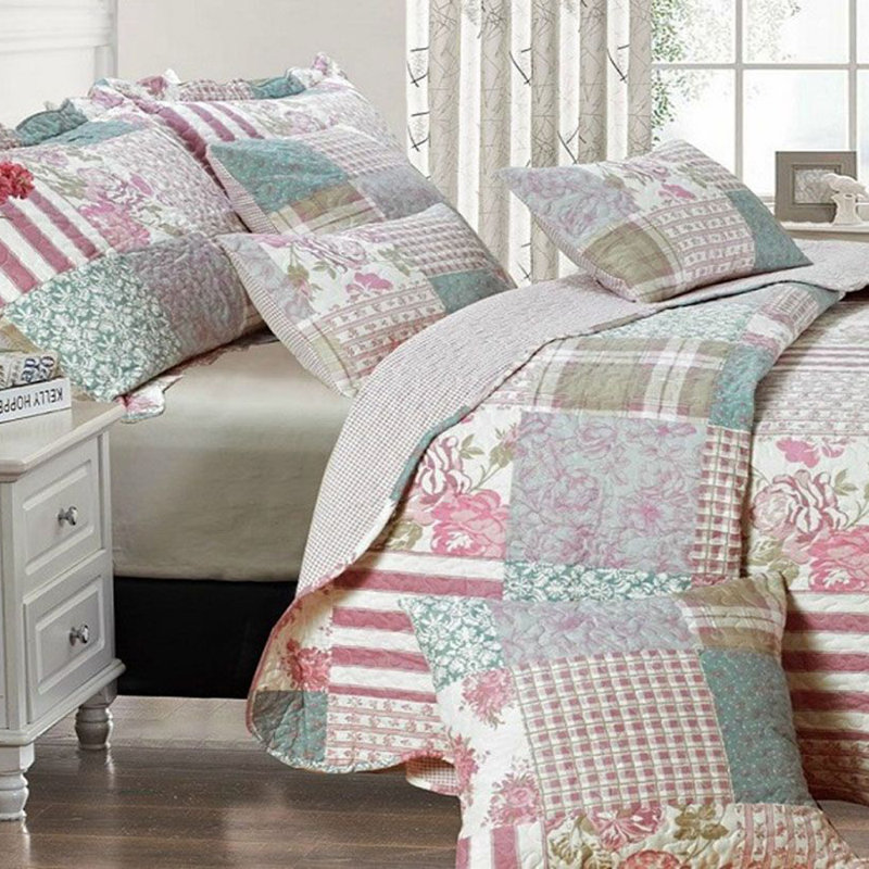 Ortez Polyester Patchwork Bedspread with Pillow Shams Included, 235 x 250 cm Bedspread - 2 Shams