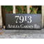 Plaque d'adresse murale pour maison sur 2 lignes-23371253-48784904-48652346