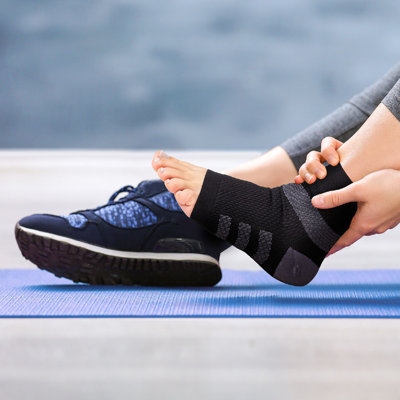 PowerLix 2-Pack Plantar Fasciitis Socks with Ankle Support Brace