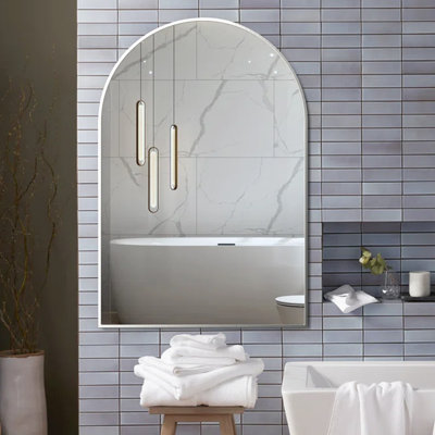 Miroir mural arqué argent 20X30 pour l'élégance de la salle de bain