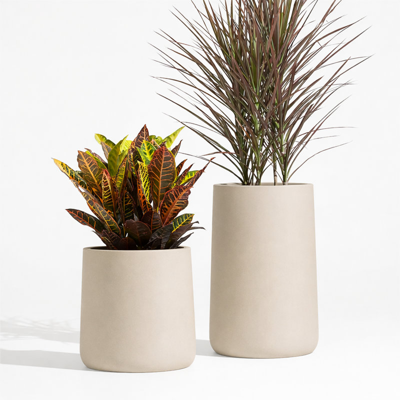 Grand pot à fleurs d'intérieur et d'extérieur Kute Nest H15,3 po x P15 po Kute Nest - Ethereal Mood - ouverture de pot 11,7 po
