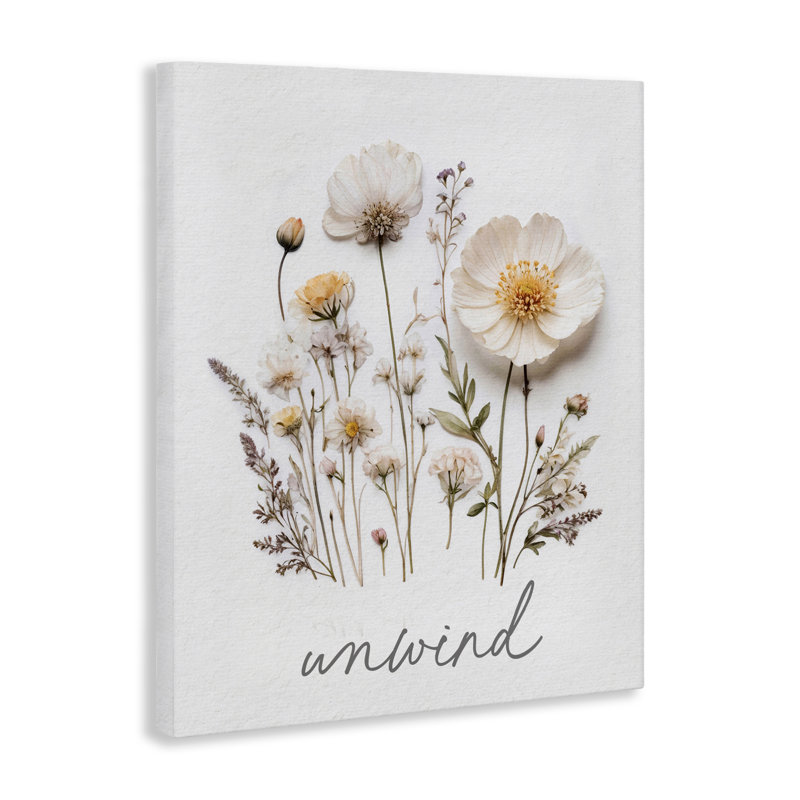 «Pressed Flowers Unwind Canvas», design par Lettré et doublé, H 30 po x l 24 po