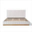 Très grand lit plateforme pour chambre à coucher, cadre en bois massif recouvert de lin beige doux avec tête de lit épaisse