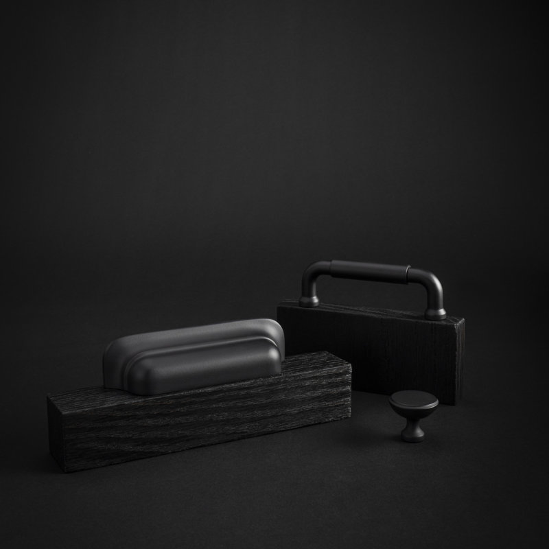 Edgewood Collection Round Knob - 1-1/4 " Diameter Cabinet Knob- Transitional Hardware for Drawers & Cabinets, Matte Black