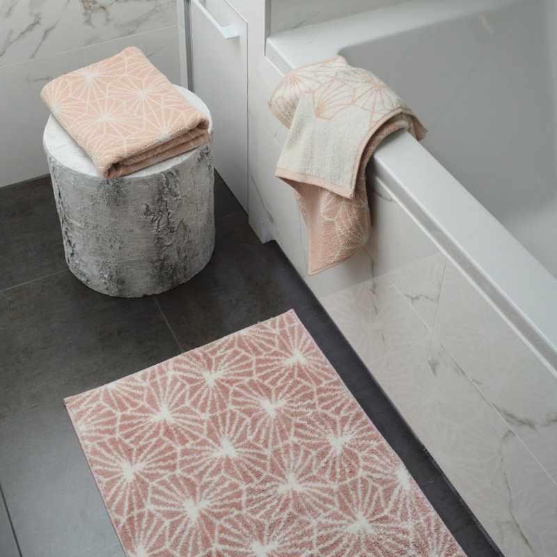 Emery Geometric Non Slip Bath Mat, Blush
