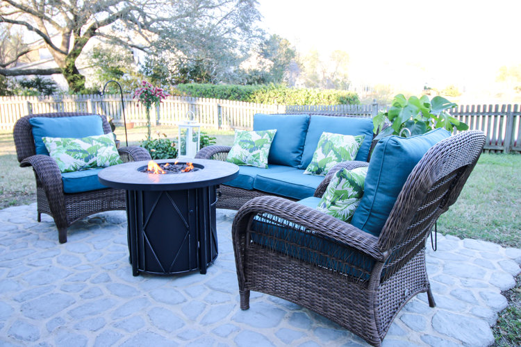 outdoor entertainment seating 2
