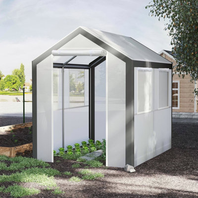 Serre de 8 pi x 6 pi x 7 pi Outsunny, maison chaude pour l'extérieur avec 4 fenêtres à enroulement, 2 portes à fermeture à glissière et housse de protection contre les intempéries