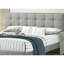 Lit double avec tête de lit en polyfibre grise et latte de chambre moderne en bois-892275741-892275740