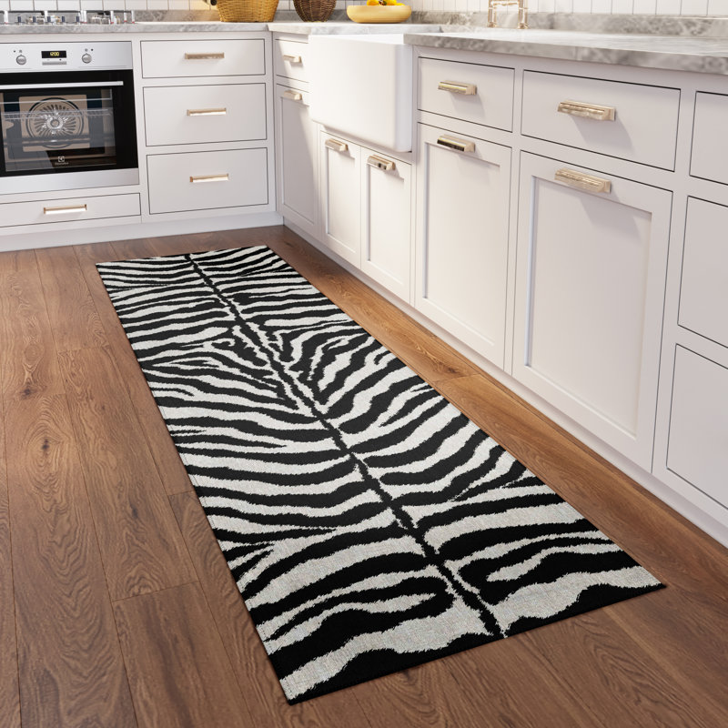 Tapis noir tissé à la machine Reme, Tapis de couloir 2 pi 3 po x 7 pi 6 po
