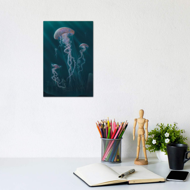 «Jellyfish» par Vincent Hie - impression encadrée, Toile tendue, H 12 po x l 8 po x P 0,75 po