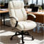 Fauteuil de direction pour bureau - rembourrage moelleux, roues réglables et roulantes pour un style de bureau sans effort-439883606