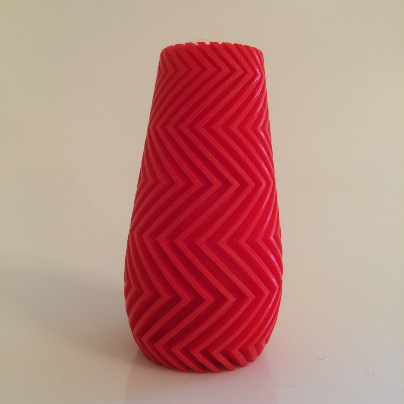 Pemberville Handmade Table Vase, Red