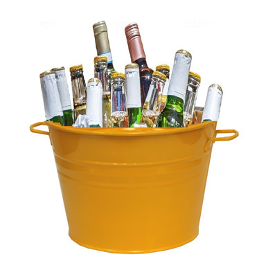 Enameled Steel Beverage Tub. 19"D  x  8"H, Crafted from Weather-resistant galvanized steel