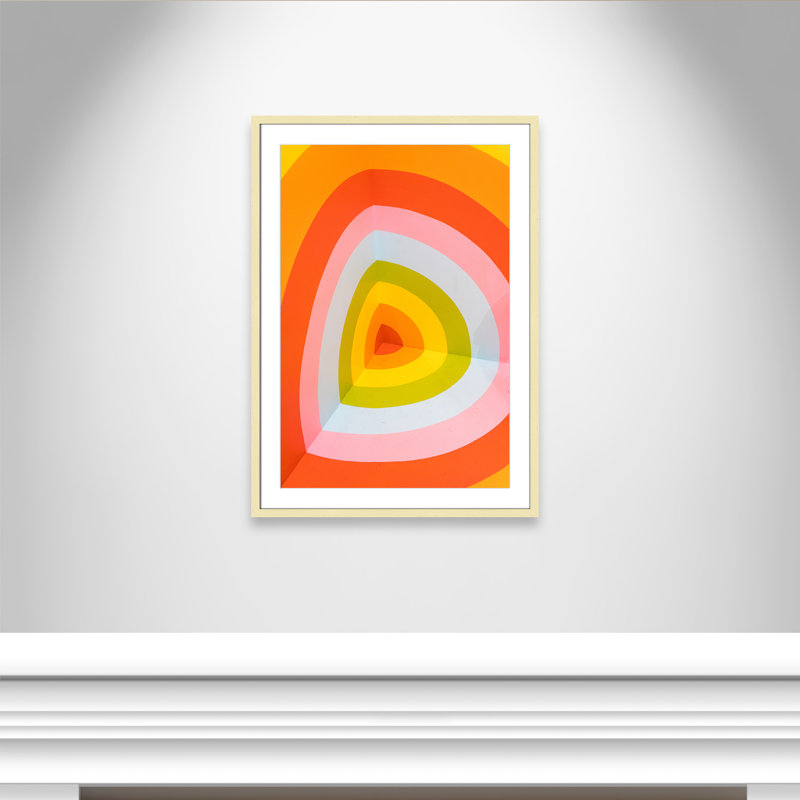 Imprimé Sherbet Bullseye par Jason Leung, Cadre photo doré simple, Oui, H 35,5 po x l 25,5 po x P 1,25 po