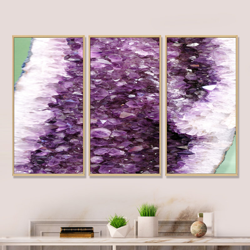 Pierres précieuses mauves - 3 pièces, impression sur toile, H 20 po x l 36 po x P 1 po, Brun
