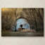 «Redtail at the Blue Barn», reproduction de photo sur toile tendue Vidur-22073573