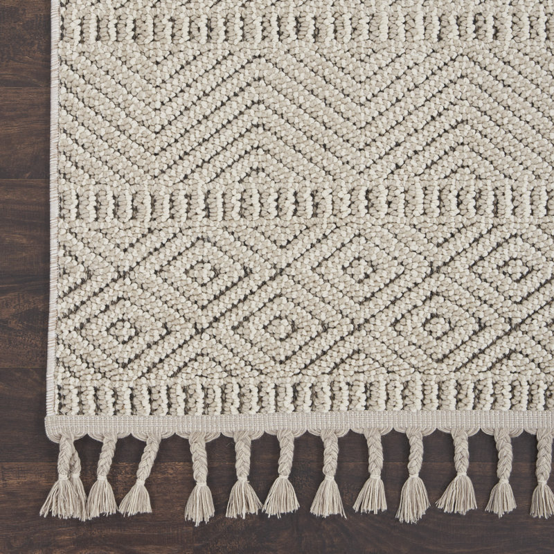 Metropolitan Performance Oriental Indoor Rug, Rectangle 2'2" x 4'5"
