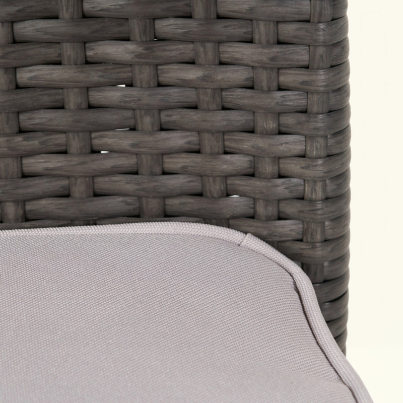 Chaise d'extérieur empilable en rotin PE avec structure en fer (ensemble de 4)