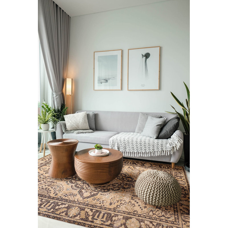 Tapis beige Antalya 7 pi 1 po x 10 pi 5 po