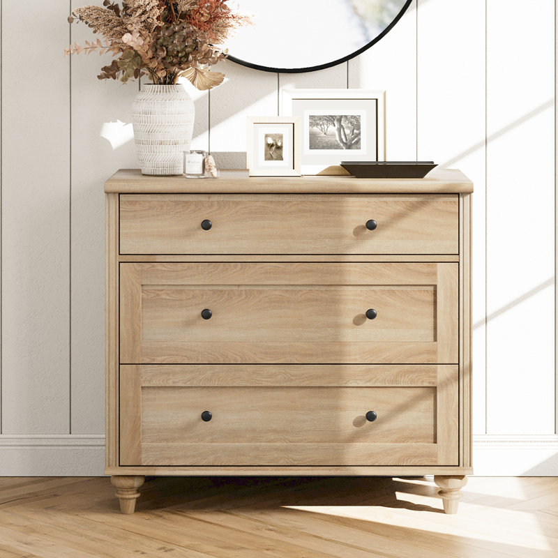 Scarlett 33.9'' W 3 - Drawer Dresser, Oak