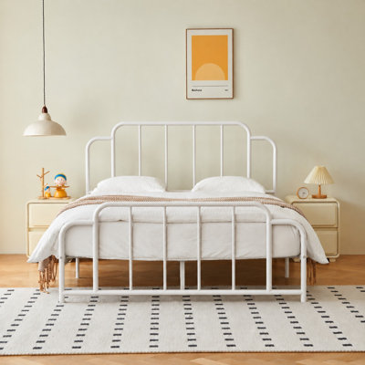 Gurtha Bed
