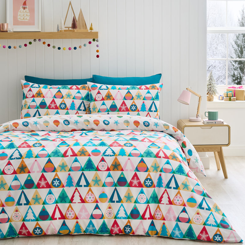 Christmas Geo Reversible Duvet Cover Set, Double Duvet Cover + 2 Standard Pillowcases