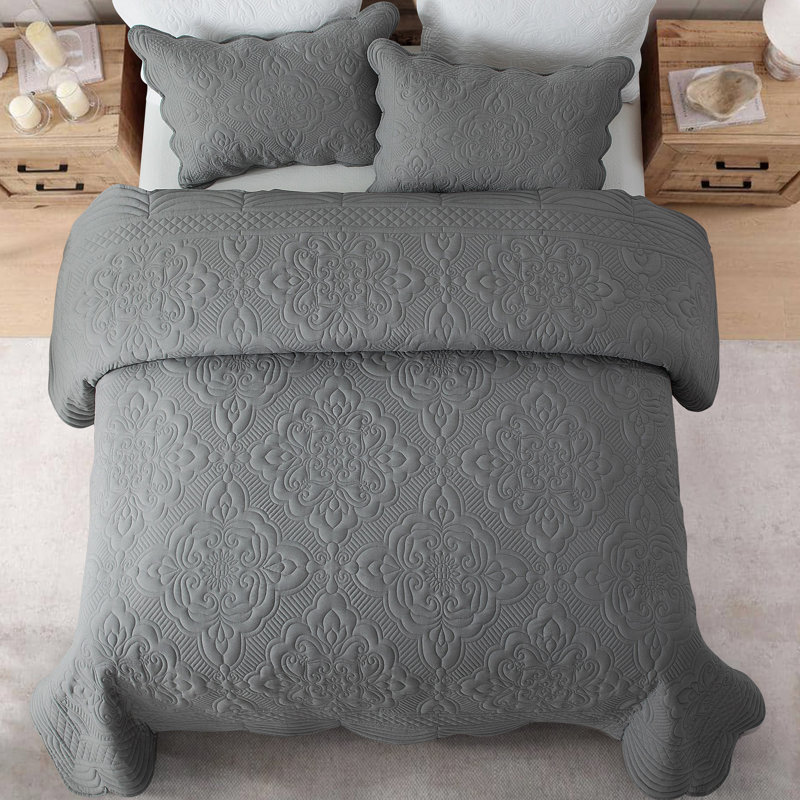 Washed Microfiber Scalloped Edge Quilt Set 3 Pieces Embroidered Damask Bedspread Set, King, Gray