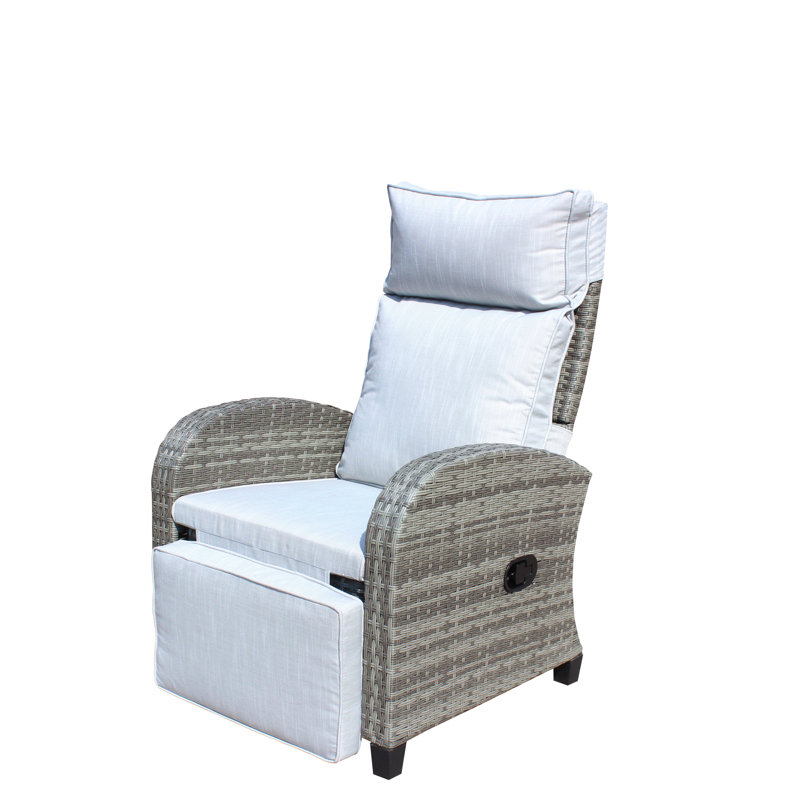 Outdoor Wicker Recliner Chair With Adjustable Backrest And Armrests,All Weather Conversation Chairs , For Courtyard Swimming Pool Balcony