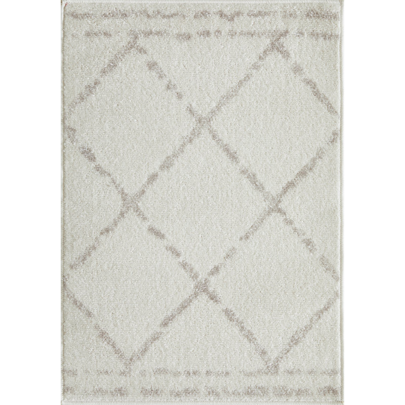 Christine Bennita Cream Area Rug, Rectangle 2' x 3'