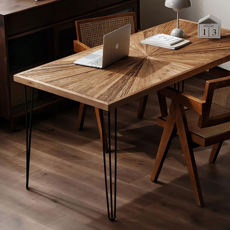 Bureau rectangulaire moderne et simple