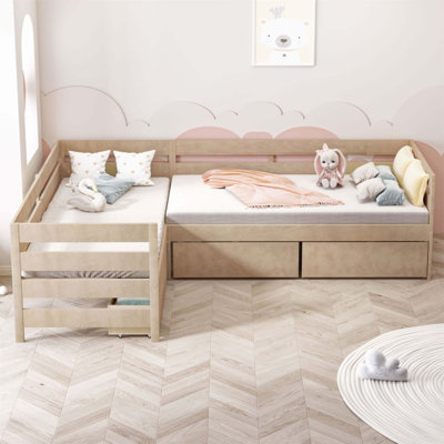 Lit plateforme simple en forme de L avec trois tiroirs de rangement, parfait pour le confort et l'organisation dans les petits espaces