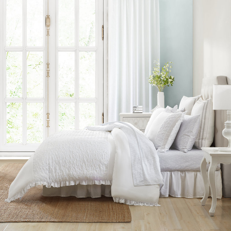 MF Eyelet Ruffled Comforter Set, Twin XL Comforter + 1 Standard Sham