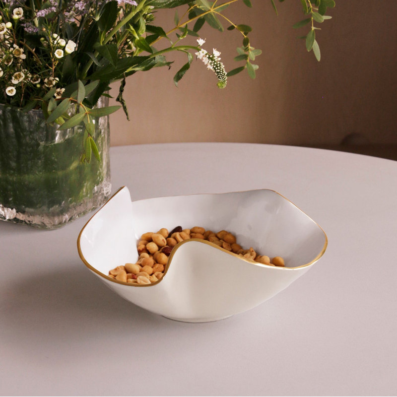 Encanto Aries Bowl, Cream/White, 8.25"