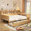 Lit de jour en bois naturel avec rangement efficace et bureau pour un espace de travail fonctionnel-145305125