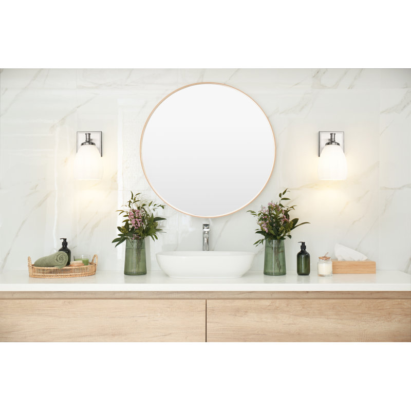 Coiffeuse Mattera, H 9,25 po x l 5,25 po x P 6,5 po, Nickel brossé, Une lumière