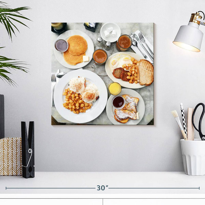 Yarlin Brunch Feast, H 16 po x l 16 po