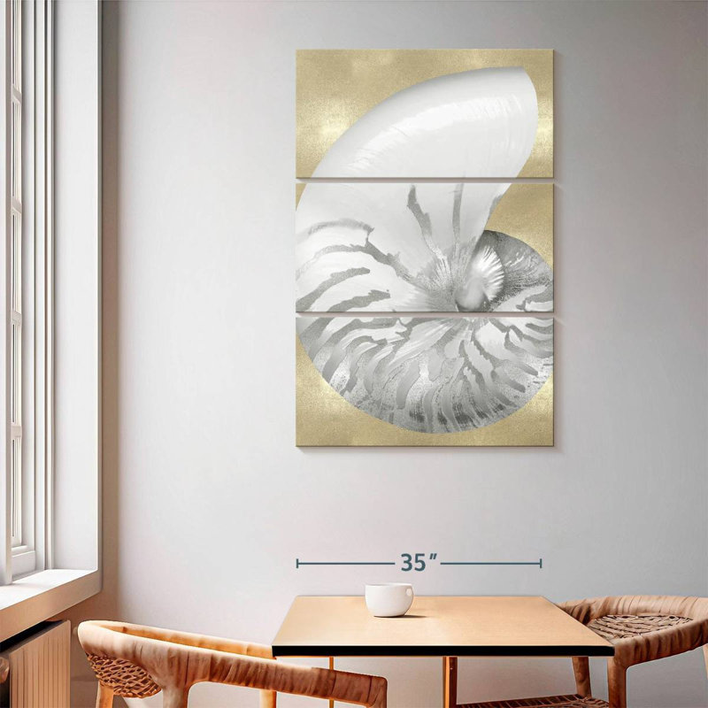 Aletra, coquille de perle argentée sur or I, H 65 po x l 42 po