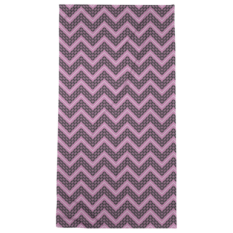 Serviette de bain à chevrons à la main classic Stephenie, Noir enrichi / rose clair