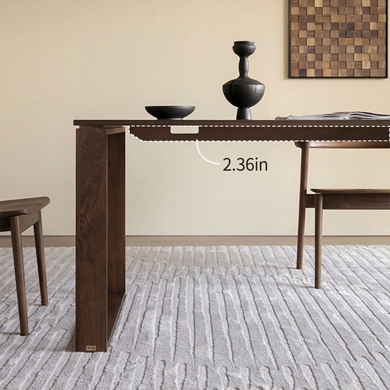 La table de salle à manger classique en noyer noir, H 29,52 po x L 82,67 po x l 31,49 po