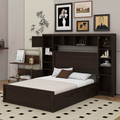 Grand lit en bois avec armoire tout-en-un, tablette, douilles et lit gigogne