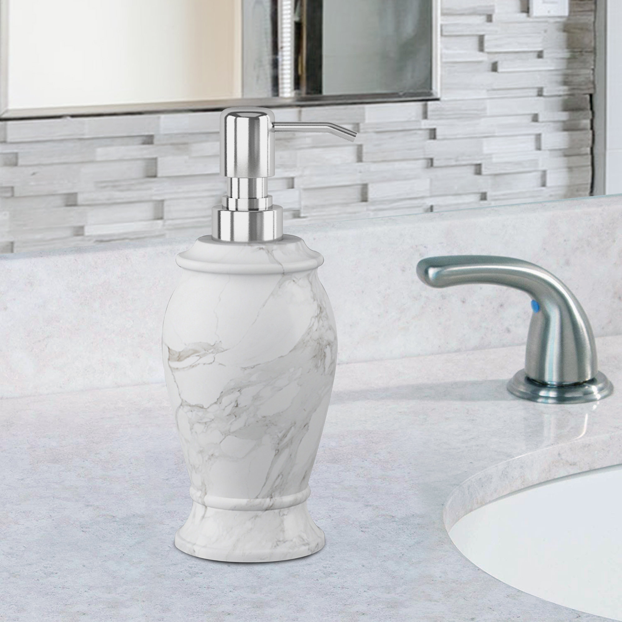 Frifoho Round Glass Soap Dispenser, Heavy Glass, Rustproof Pump - Ideal  Hand Soap Dispenser, Bathroom Soap Dispenser, Kitchen Dish Soap Dispenser,  Hand Sanitizer Dispenser