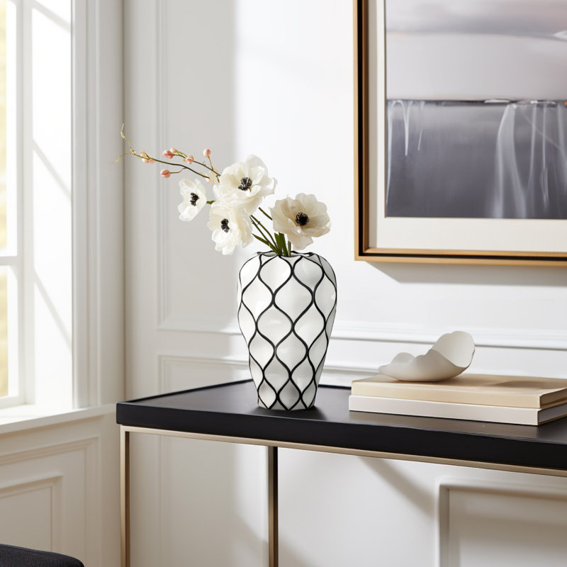  Vase de table blanc en céramique 10 po Sushmita, 10,5 pouces de hauteur