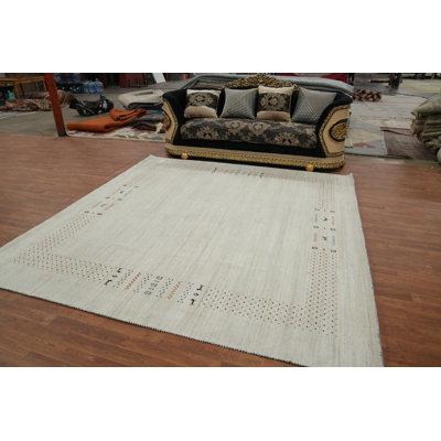 Tapis tribal en laine Gabbeh 9 x 9