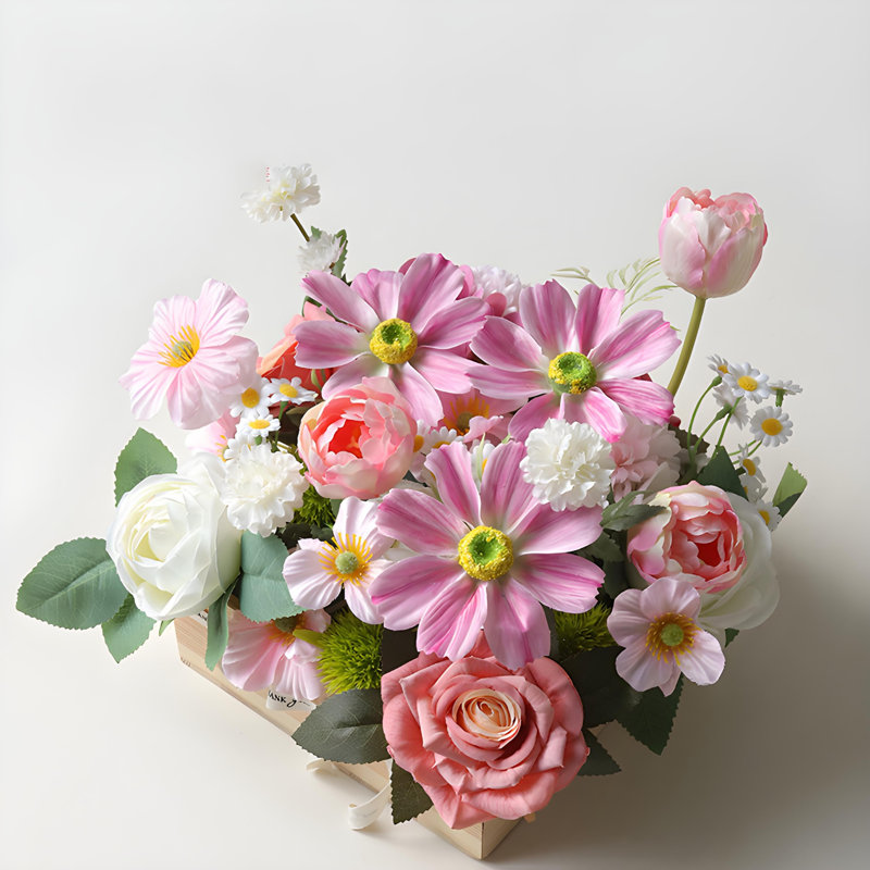 Ornements de fleurs simulées