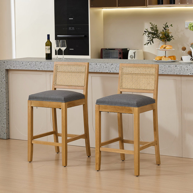 Tabouret de bar en bois massif à dossier en rotin avec coussin en mousse haute résilience, idéal pour les îlots de cuisine de style rustique et naturel, barres basses dans les salles à manger et les cafés, ensemble de deux