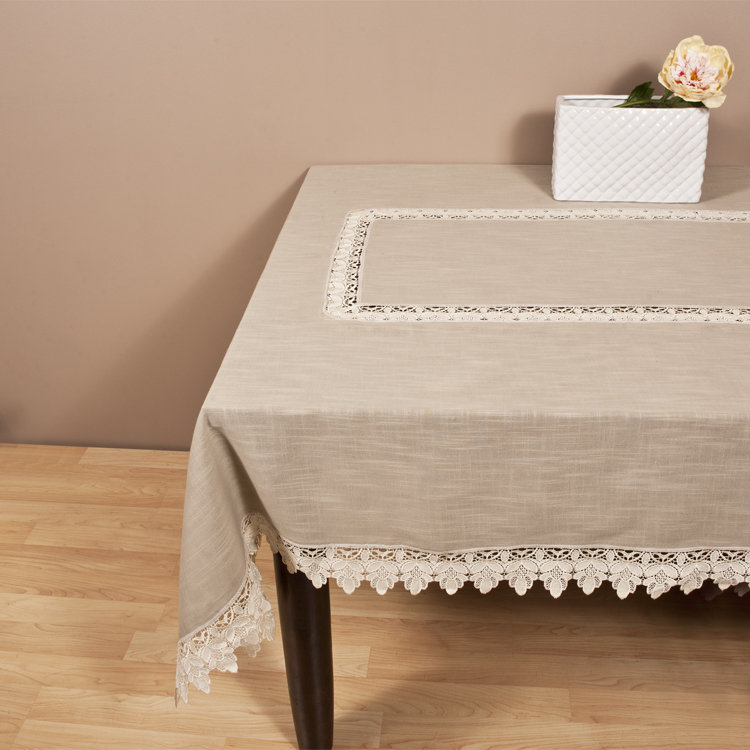 Nappe tronquée dentelle