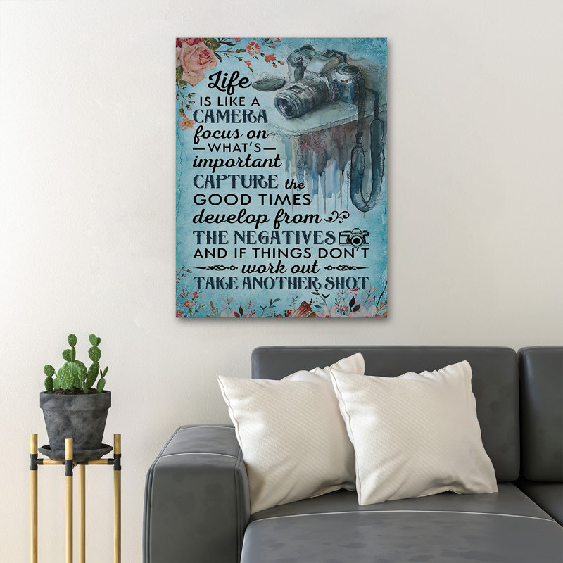 Une caméra - La vie est une caméra mise au point sur ce qui est important, capture The Good Times - 1 pièce, reproduction d'art graphique sur toile tendue