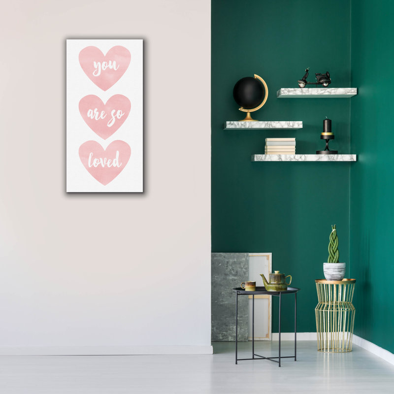  Art mural en toile «Loved» par Erin Clark, 20 po x 40 po